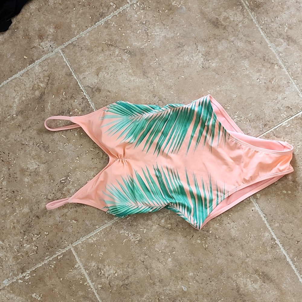 One piece swimsuit